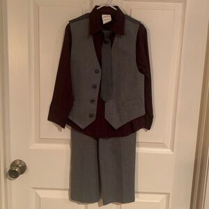 Van Heusen 4 piece suit